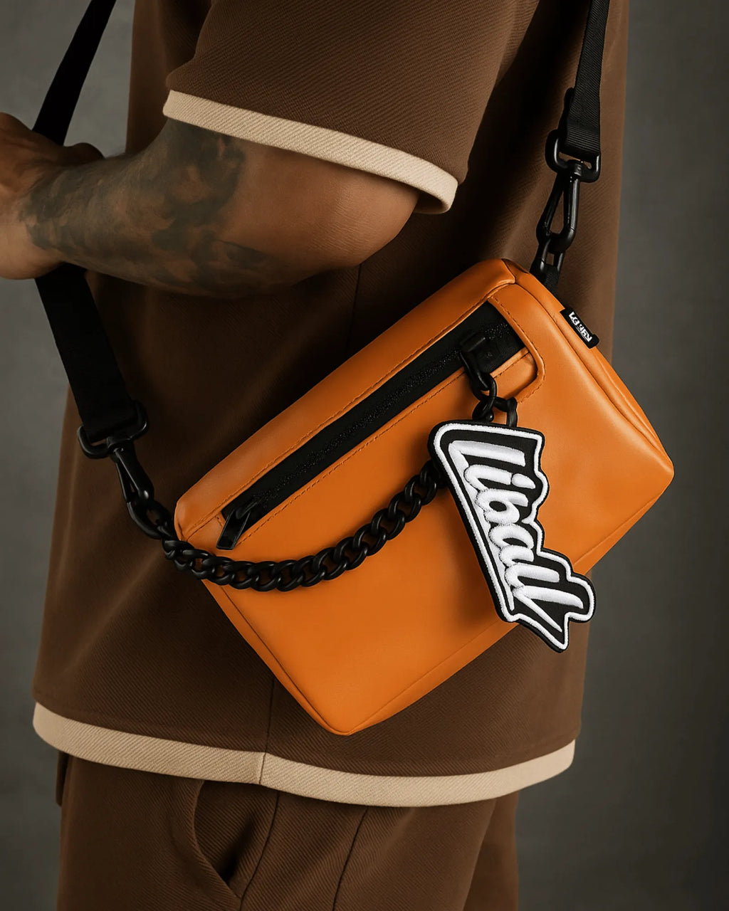 Carriel Cilindro Naranja