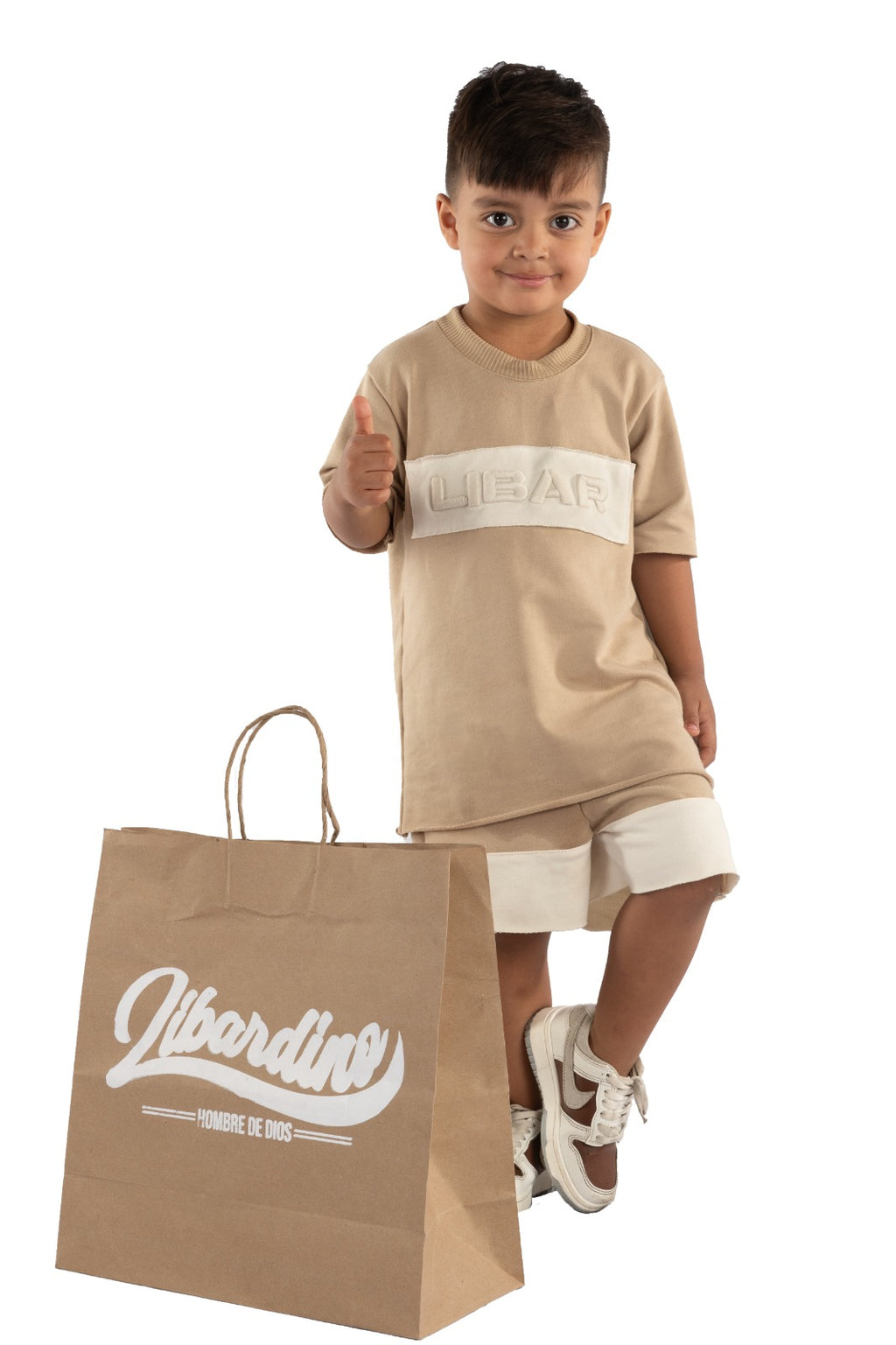 Conjunto Niño Capuchino