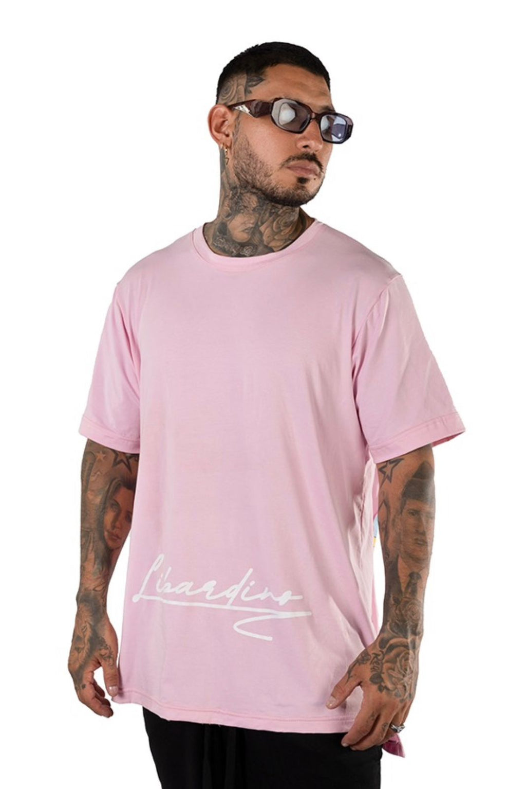 Camisa Semi Oversize Grafiti Rosada