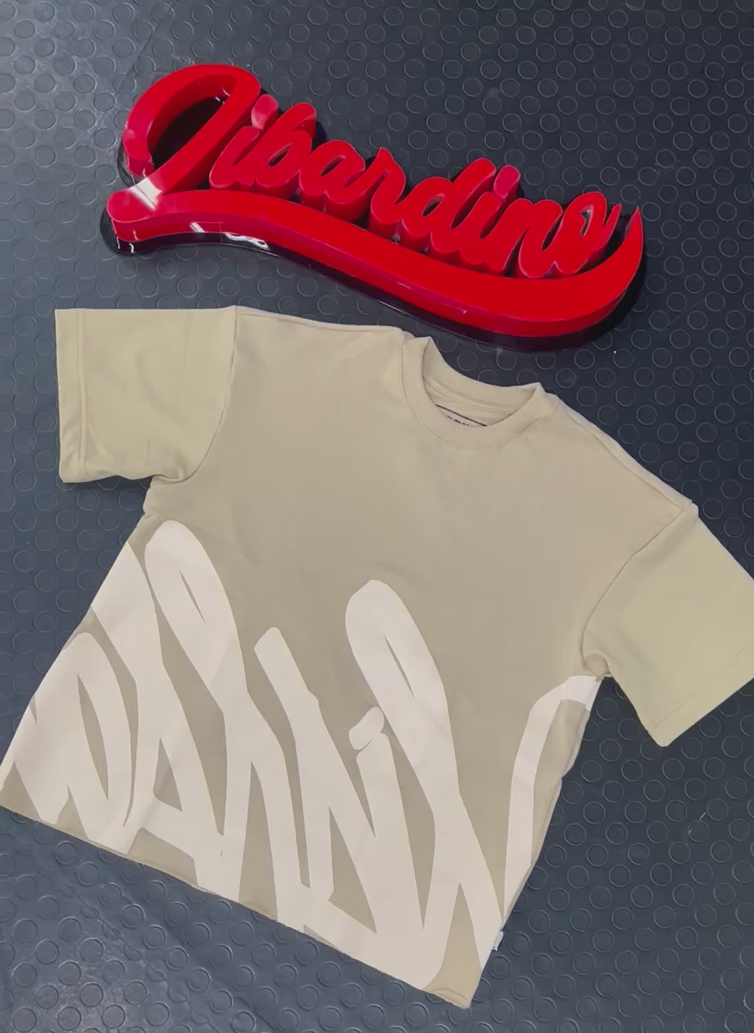 Camisa Oversize Café Firma Estampada