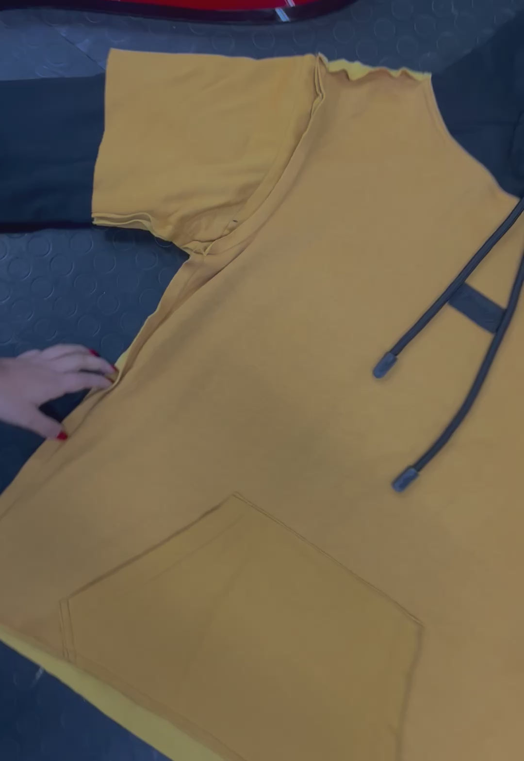 Buzo Capota Japones Mostaza