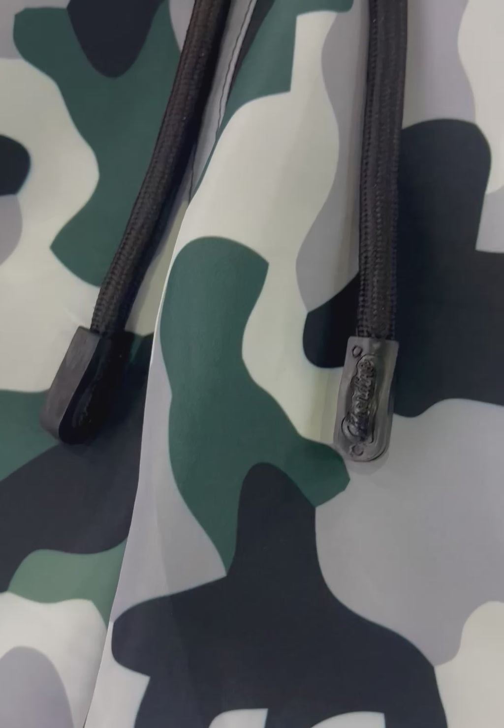 Pantaloneta Piscina Camuflada Gris